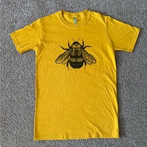Unisex Yellow Bee T-Shirt EcoConscious 100% Organic Cotton size Small